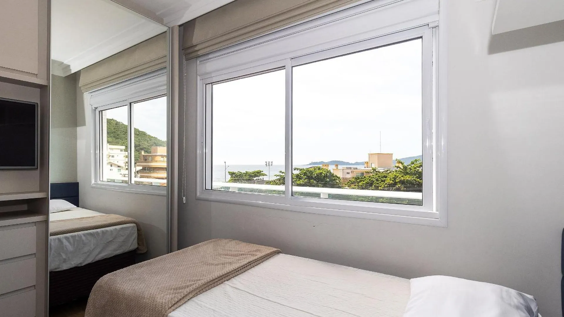 Varandas Do Atlantico 306A - Excelente Apartamento Em Condominio De Luxo A Beira Mar - Piscina Climatizada - Academia - Bombinhas